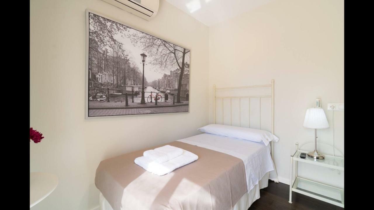 Kentia Rooms Malaga Ngoại thất bức ảnh